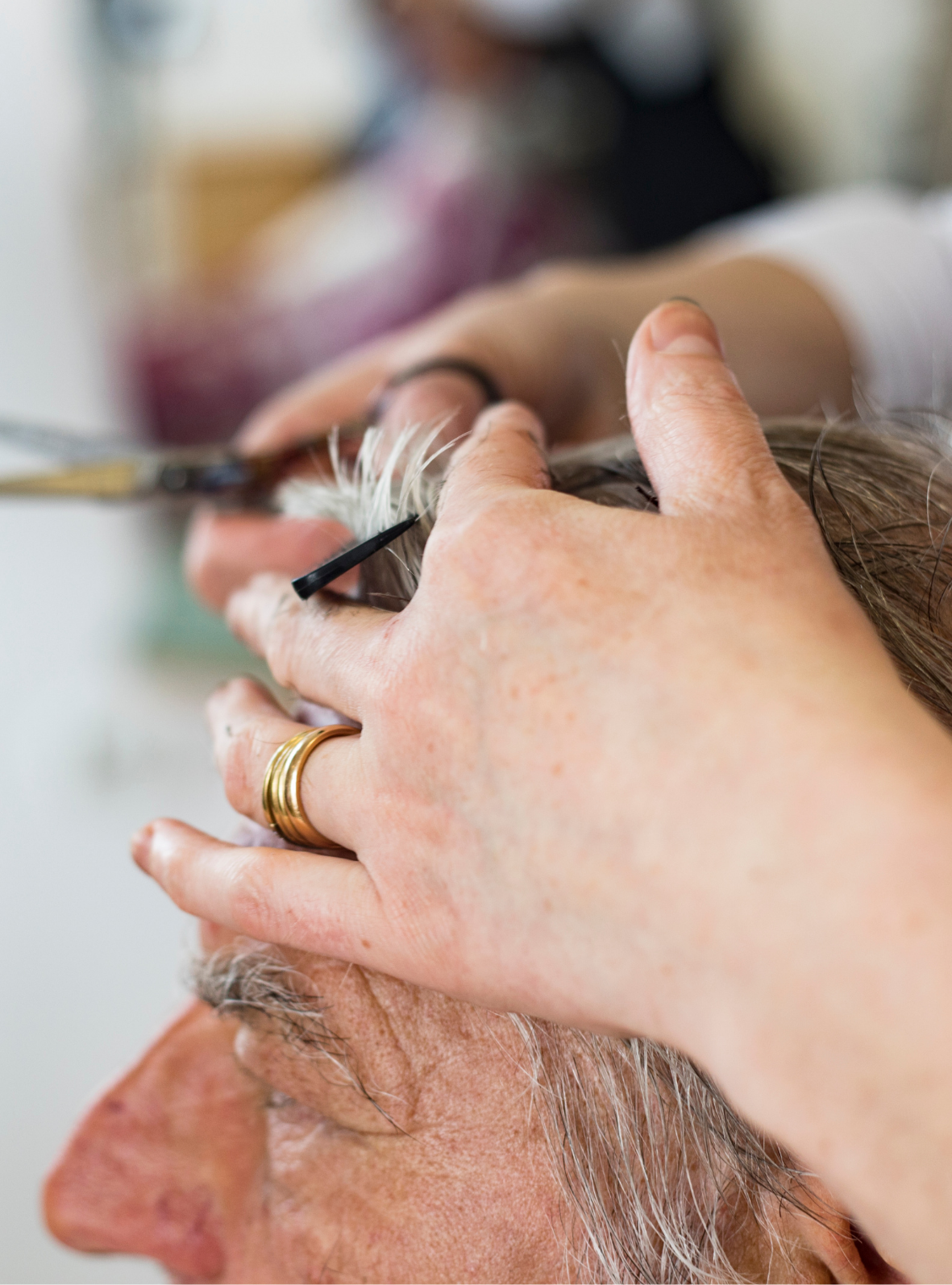 elegance und deluxe Haarschnitte für Senioren Delmenhorst